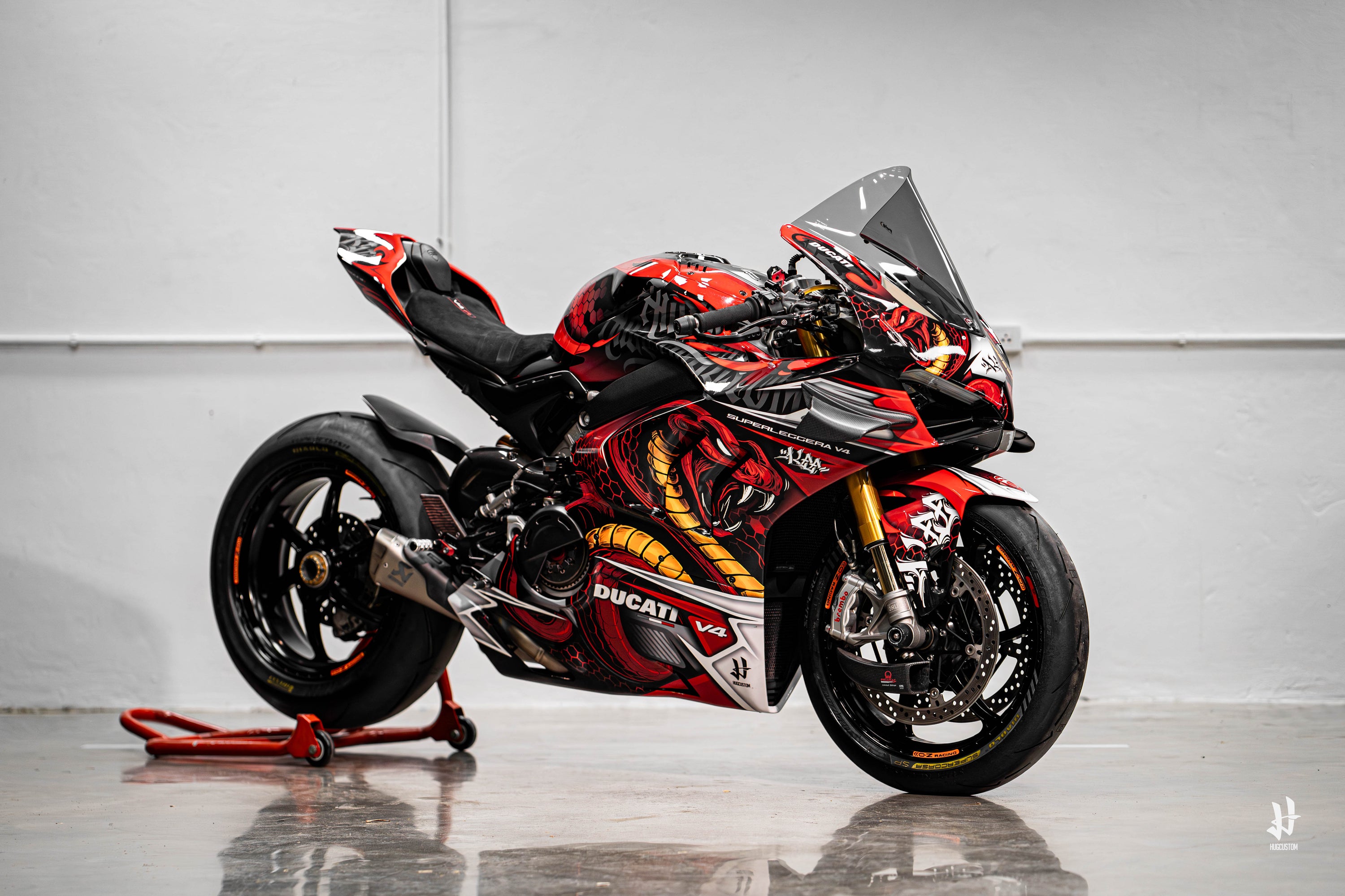 Ducati Superleggera V4 with crimson serpent