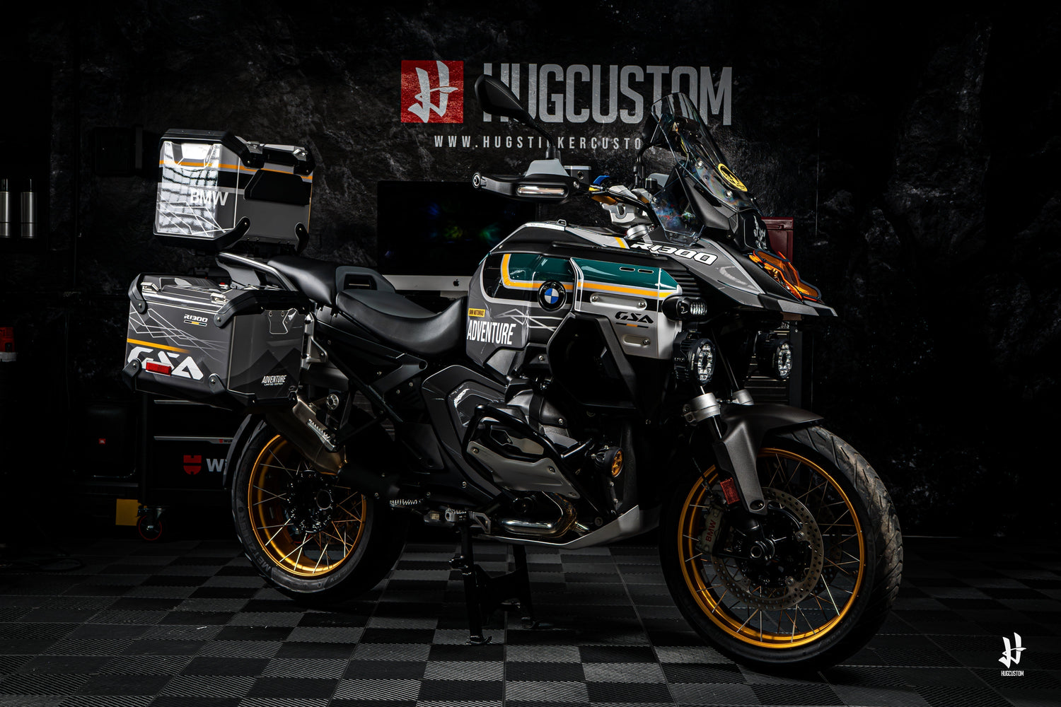 BMW R1300 GS Adventure with HUGCUSTOM Sticker Kit