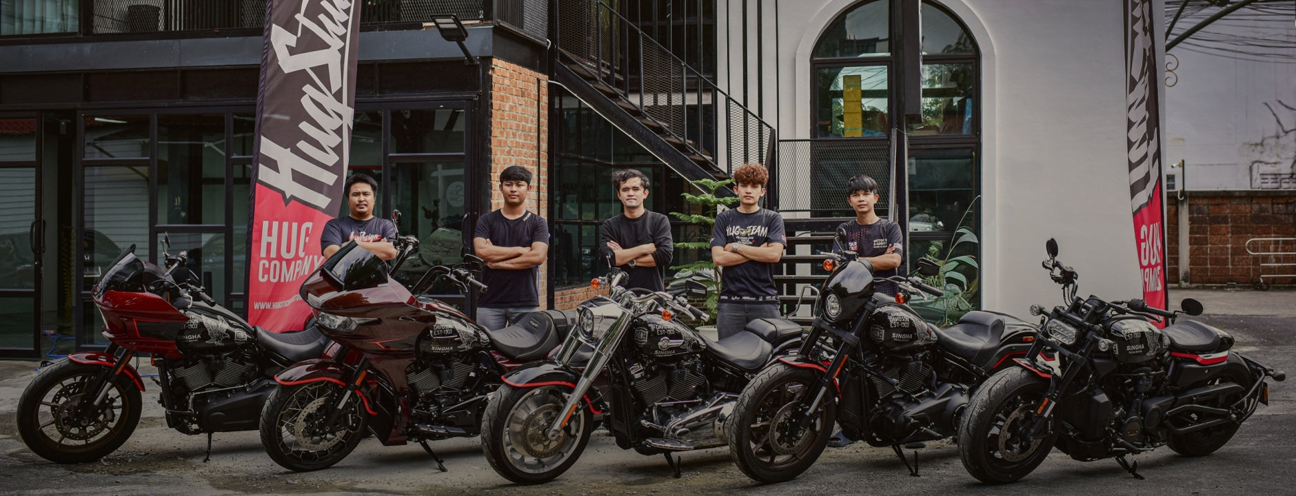 HUGCUSTOM come with Designed Harley-Davidson