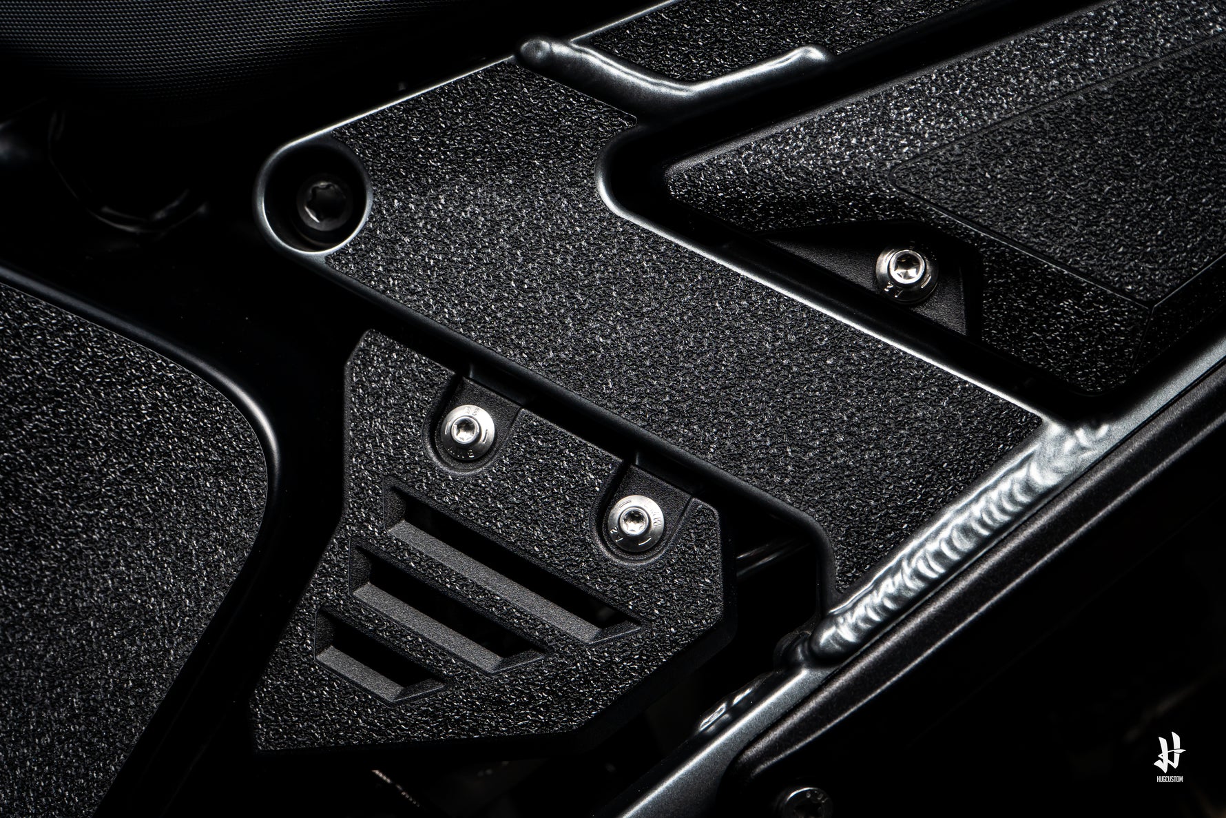 HUGSHIELD™ Rear Subframe Protector for R1300GSA 2024-2025 - HUGSTICKERCUSTOM 