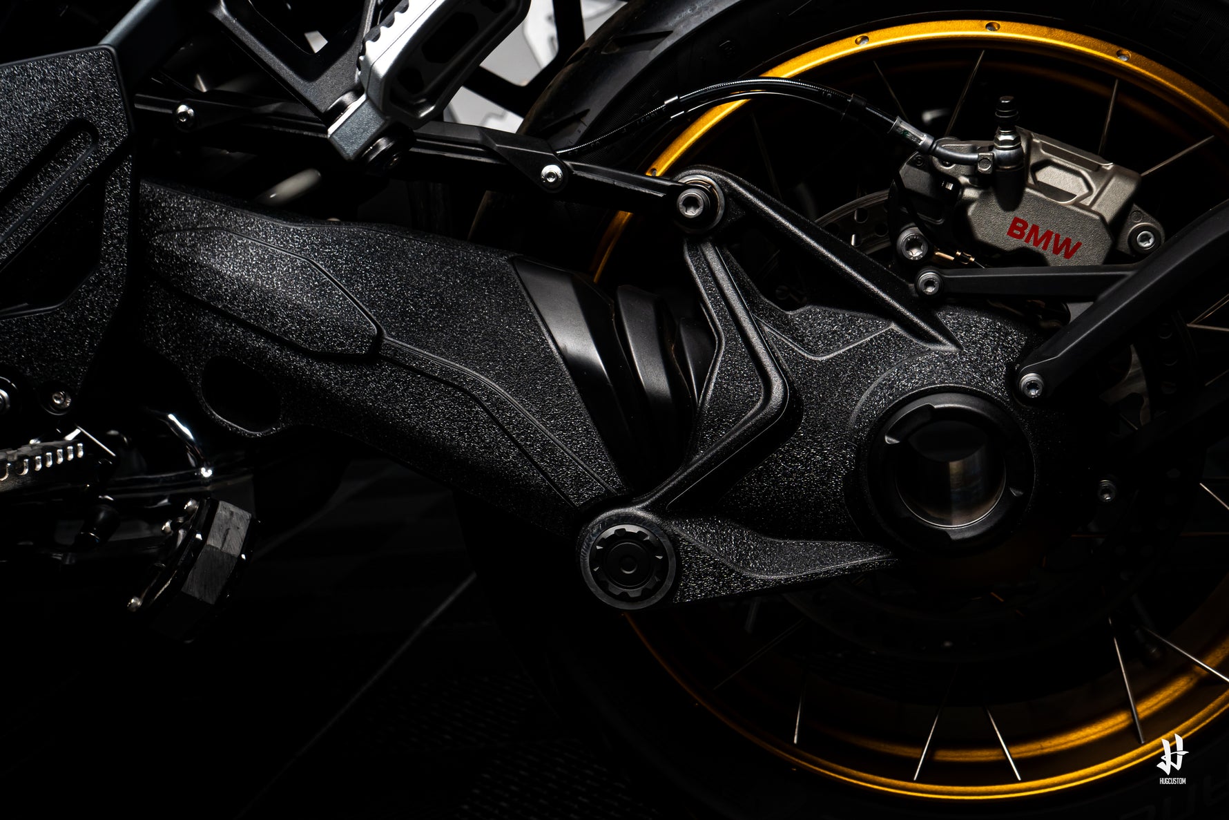Swingarm Protector for R1300GS/GSA 2024-2025 - HUGSTICKERCUSTOM 