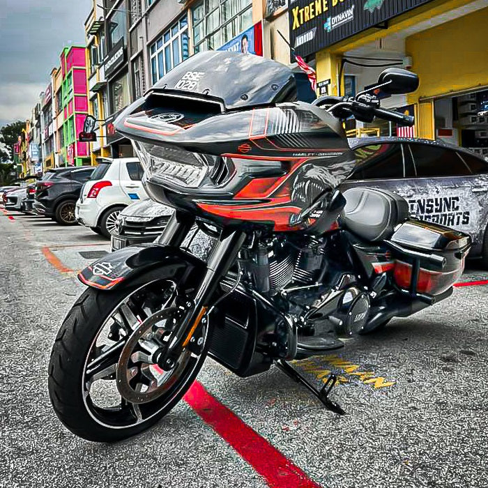 Sticker Kit for Touring RG (FLTRX) (2024-2026) - 'Wolf' Design