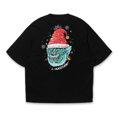 Hugstudio original Oversized Cotton T-shirt 'Yak Santa' - HUGSTICKERCUSTOM 